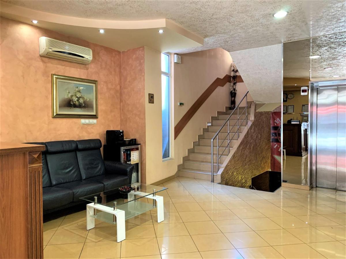 סטרה זגורה Hotel Trayana מראה חיצוני תמונה